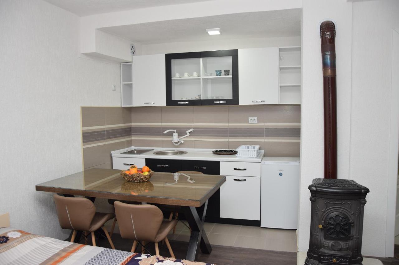 Markos Towers Apartments Prilep Esterno foto