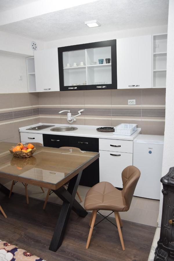 Markos Towers Apartments Prilep Esterno foto